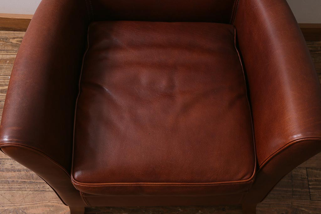 中古　イタリア製　baxter(バクスター)　OXFORDINE　牛革　ヴィンテージ感漂う1人掛けソファ(アームソファ、1Pソファ)(定価約86万円)(R-039686)