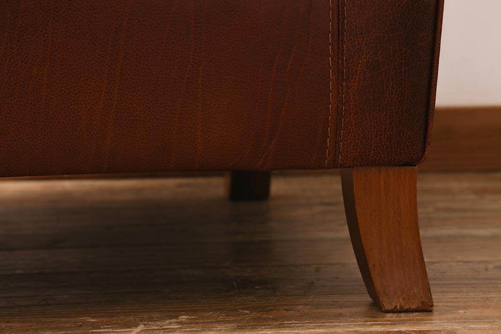 中古　イタリア製　baxter(バクスター)　OXFORDINE　牛革　ヴィンテージ感漂う1人掛けソファ(アームソファ、1Pソファ)(定価約86万円)(R-039686)