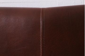 中古　Baxter社(バクスター)　OXFORDINE　ヴィンテージ感あふれるイタリア製の2人掛けレザーソファ(2Pソファ)(定価約160万円)(R-039687)
