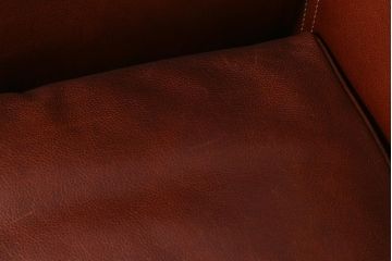 中古　Baxter社(バクスター)　OXFORDINE　ヴィンテージ感あふれるイタリア製の2人掛けレザーソファ(2Pソファ)(定価約160万円)(R-039687)