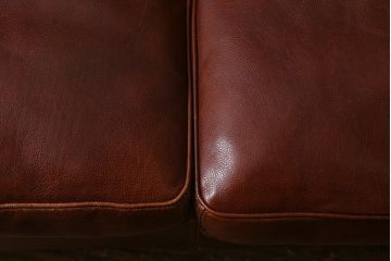 中古　Baxter社(バクスター)　OXFORDINE　ヴィンテージ感あふれるイタリア製の2人掛けレザーソファ(2Pソファ)(定価約160万円)(R-039687)