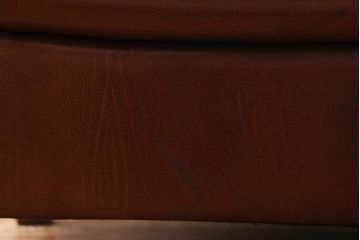 中古　Baxter社(バクスター)　OXFORDINE　ヴィンテージ感あふれるイタリア製の2人掛けレザーソファ(2Pソファ)(定価約160万円)(R-039687)