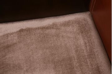 中古　Baxter社(バクスター)　OXFORDINE　ヴィンテージ感あふれるイタリア製の2人掛けレザーソファ(2Pソファ)(定価約160万円)(R-039687)
