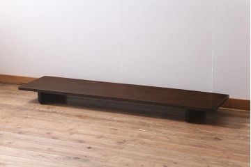アンティーク家具　朴の木の一枚板　色々なインテリアに合わせやすいシンプルな裁ち板(ローテーブル、ローボード)(R-039698)