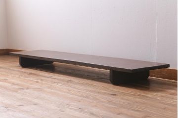 アンティーク家具　朴の木の一枚板　色々なインテリアに合わせやすいシンプルな裁ち板(ローテーブル、ローボード)(R-039698)
