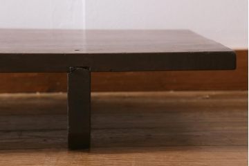 アンティーク家具　朴の木の一枚板　色々なインテリアに合わせやすいシンプルな裁ち板(ローテーブル、ローボード)(R-039698)