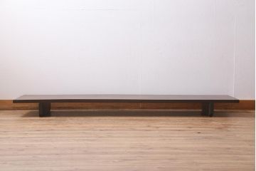 アンティーク家具　朴の木の一枚板　色々なインテリアに合わせやすいシンプルな裁ち板(ローテーブル、ローボード)(R-039698)
