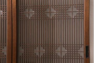 ラフジュ工房オリジナル　古建具リメイク　引き出し5杯付きの組子書院戸のキャビネット(戸棚、リビングボード)(R-039700)