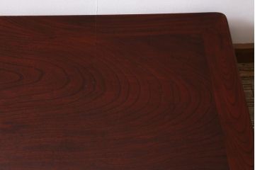 中古　工芸家具(指物家具)　総ケヤキ材　漆塗り　溜塗と杢目が美しい高級感溢れる座卓(ローテーブル、センターテーブル、リビングテーブル)(R-039705)