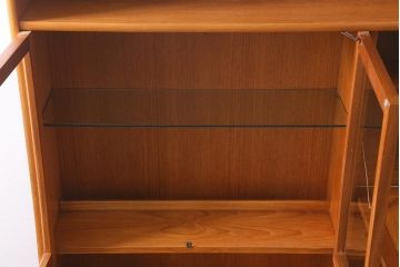 ヴィンテージ家具　北欧ビンテージ　nathan社(ネイサン)　チーク材　収納力抜群のウォールユニット(キャビネット、食器棚)(R-039716)