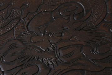 中古　伝統工芸　日光彫り　龍雲図　迫力ある彫刻のサイドテーブル(花台、飾り台)(R-039721)