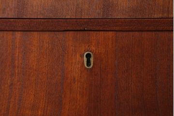 ヴィンテージ家具　北欧ビンテージ　収納たっぷりでおしゃれなライティングビューロー(デスク、机、在宅ワーク、在宅用)(R-039722)