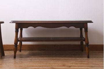 中古　カリモク家具(karimoku)　コロニアルシリーズ　クラシカルな佇まいが魅力のセンターテーブル(リビングテーブル)(R-039723)