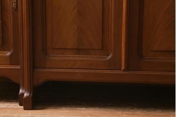 アンティーク家具　フランスアンティーク　ウォールナット材　大理石　上手物!ラウンド型のミラーが目を惹く高級感漂うキャビネット(収納棚、飾り棚、ウォッシュスタンド)(R-039726)
