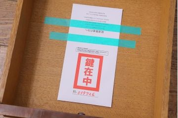 アンティーク家具　フランスアンティーク　ウォールナット材　大理石　上手物!ラウンド型のミラーが目を惹く高級感漂うキャビネット(収納棚、飾り棚、ウォッシュスタンド)(R-039726)