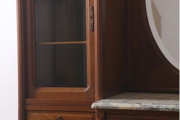 アンティーク家具　フランスアンティーク　ウォールナット材　大理石　上手物!ラウンド型のミラーが目を惹く高級感漂うキャビネット(収納棚、飾り棚、ウォッシュスタンド)(R-039726)