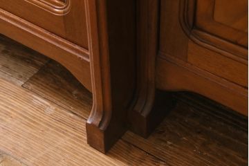 アンティーク家具　フランスアンティーク　ウォールナット材　大理石　上手物!ラウンド型のミラーが目を惹く高級感漂うキャビネット(収納棚、飾り棚、ウォッシュスタンド)(R-039726)