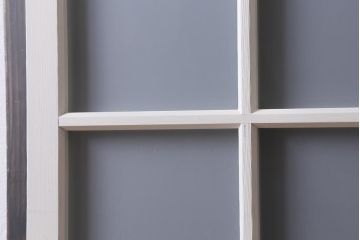 アンティーク建具　和製アンティーク　昭和初期　ペイント　アンティークホワイト　フレンチシックなガラス戸1枚(引き戸、建具)(R-039728)