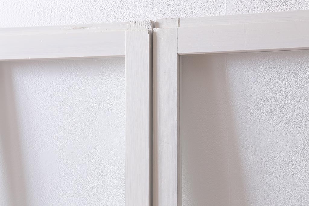 アンティーク建具　和製アンティーク　昭和初期　清潔感漂うホワイトペイントのガラス戸2枚セット(引き戸、建具)(R-039730)