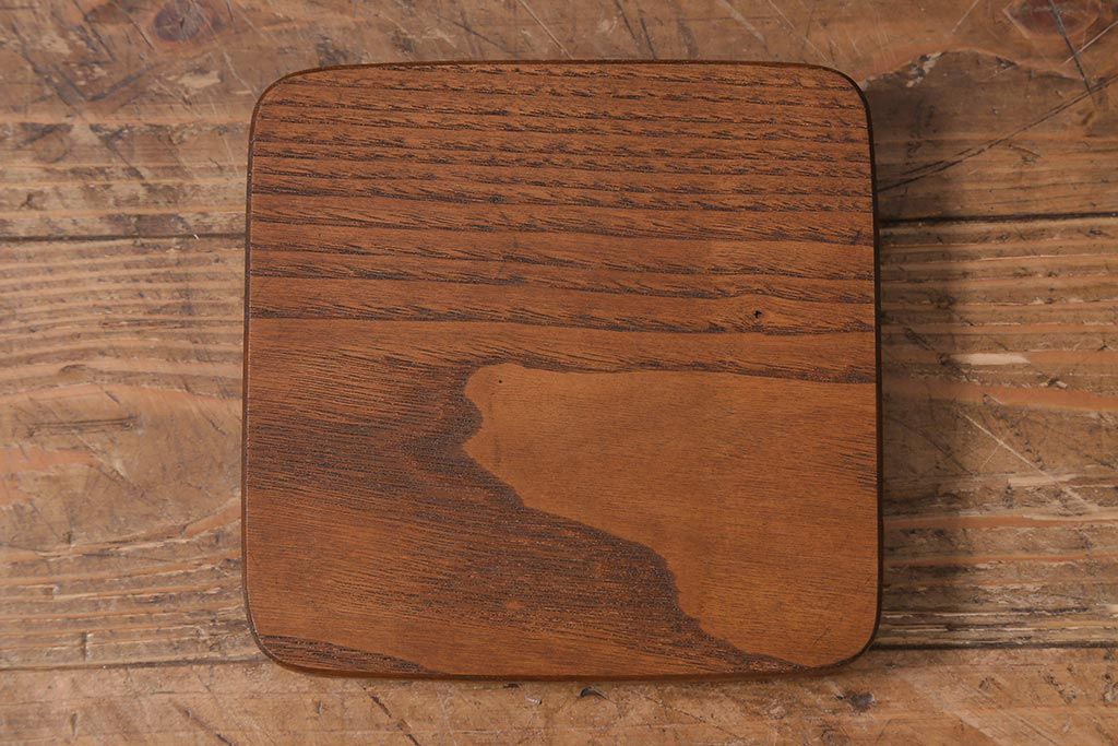 レトロ雑貨　オリエンタルカレー　木製の蓋が魅力的なアンティークのガラスビン(ガラス瓶、角瓶)(R-039733)