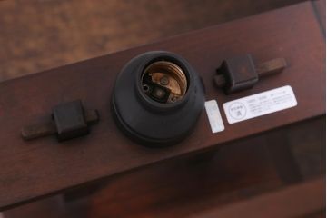 中古　民芸家具　和モダンスタイルに活躍する置行灯風スタンドライト(フロアライト、スタンド照明)(R-039736)