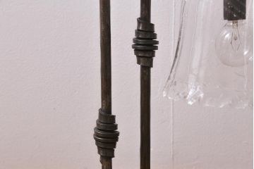 ヴィンテージ照明　ロートアイアン　ガラスシェードがおしゃれなフロアランプ(フロアライト、スタンドライト、ビンテージ)(R-039738)
