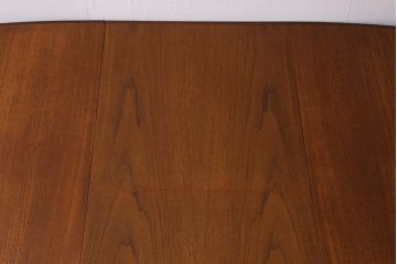 ヴィンテージ家具　G-PLAN(ジープラン) 北欧家具　チーク材　お部屋に優しい印象を添えるオーバル型のエクステンションテーブル(ダイニングテーブル、ビンテージ)(R-039742)