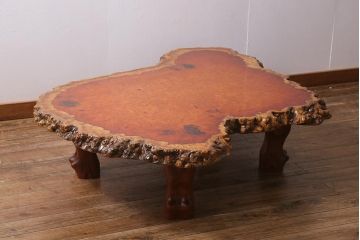 中古　特大　極厚天板　カリン材(花梨材)　鳥眼杢　自然の造形美が存在感を放つ座卓(定価約230万円)(ローテーブル)(R-039744)