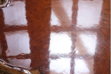 中古　特大　極厚天板　カリン材(花梨材)　鳥眼杢　自然の造形美が存在感を放つ座卓(定価約230万円)(ローテーブル)(R-039744)
