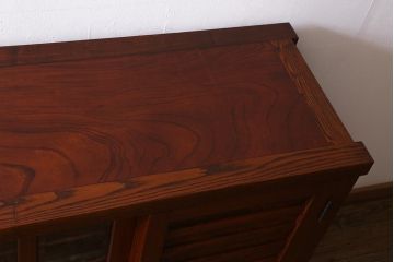 ビンテージ家具　中古　国産　最高級品!　総ケヤキ材・中桐材　玉杢　手打ち金具　漆塗り　伝統技術の粋をつくした極上のサイドボード(キャビネット、戸棚、収納棚、ヴィンテージ)(定価約120万円)(R-039746)