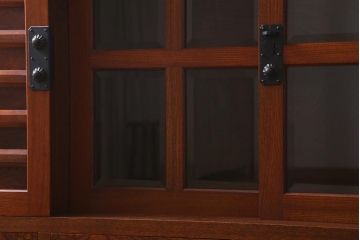 ビンテージ家具　中古　国産　最高級品!　総ケヤキ材・中桐材　玉杢　手打ち金具　漆塗り　伝統技術の粋をつくした極上のサイドボード(キャビネット、戸棚、収納棚、ヴィンテージ)(定価約120万円)(R-039746)