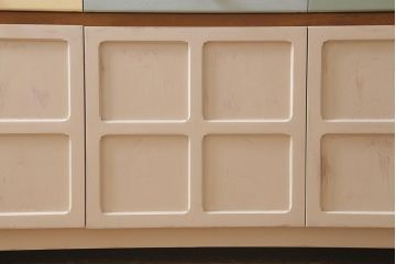 ヴィンテージ家具　イギリス　ペイントリメイク　nathan社(ネイサン)　淡い色合いがおしゃれなキャビネット(カップボード、食器棚、収納棚、ビンテージ)(R-039747)