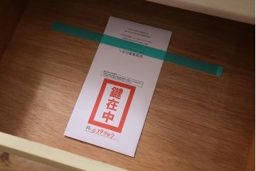 ヴィンテージ家具　イギリス　ペイントリメイク　nathan社(ネイサン)　淡い色合いがおしゃれなキャビネット(カップボード、食器棚、収納棚、ビンテージ)(R-039747)