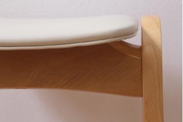 中古　秋田木工　IDC大塚家具　曲木家具　NO.202　ミッドセンチュリーな雰囲気がお洒落なスタッキングスツール(スツール、椅子)(R-039751)