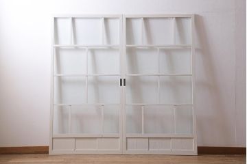 アンティーク建具　ナチュラルレトロなホワイトのペイントガラス戸2枚セット(引き戸)(R-039752)