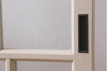 アンティーク建具　当店オリジナルガラス　桟のデザインがおしゃれなペイントガラス戸(引き戸)(R-039754)