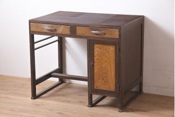 アンティーク家具　昭和初期　扉付きが珍しい!レトロな片袖デスク(片袖机、在宅ワーク、在宅用ワークデスク)(R-039763)