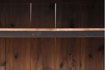 アンティーク家具　古い木の味わいが魅力的なローボード(テレビ台、テレビボード、収納棚)(R-039765)