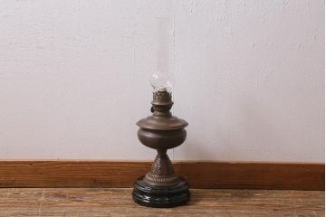 イギリスビンテージ　ヴィンテージ雑貨　陶器製の土台が目を引くオイルランプ(灯油ランプ、置き型ランプ)(R-039799)
