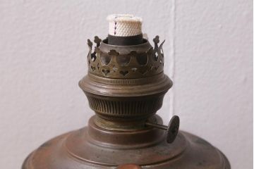 イギリスビンテージ　ヴィンテージ雑貨　陶器製の土台が目を引くオイルランプ(灯油ランプ、置き型ランプ)(R-039799)