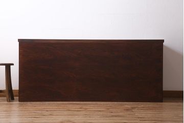 中古　伝統工芸　岩谷堂箪笥　天板リメイク・極厚栗無垢材　豪華な金具が目を惹く観音扉付きのローボード(テレビボード、引き出し、ローチェスト)(R-039809)