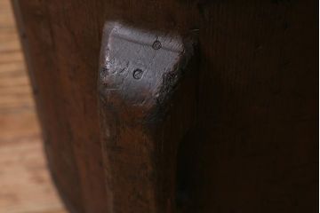 アンティーク雑貨　和製アンティーク　古民具　長い時を経た風合いが魅力的な斗棒付き一斗升(一斗マス)(R-039810)