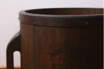 アンティーク雑貨　和製アンティーク　古民具　長い時を経た風合いが魅力的な斗棒付き一斗升(一斗マス)(R-039811)