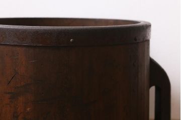 アンティーク雑貨　和製アンティーク　古民具　長い時を経た風合いが魅力的な斗棒付き一斗升(一斗マス)(R-039811)