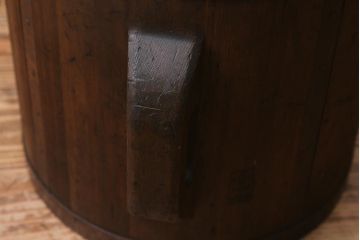 アンティーク雑貨　和製アンティーク　古民具　長い時を経た風合いが魅力的な斗棒付き一斗升(一斗マス)(R-039811)