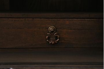 リメイク家具　和製アンティーク　大正期　天板・脚付きリメイク!　渋い雰囲気漂うテレビ台(収納棚、戸棚、リビングボード)(R-039812)