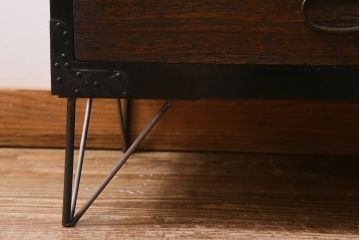 リメイク家具　和製アンティーク　大正期　天板・脚付きリメイク!　渋い雰囲気漂うテレビ台(収納棚、戸棚、リビングボード)(R-039812)