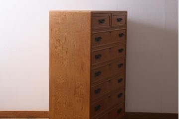中古　民芸家具　屋久杉　中桐材　波打つような美しい木目に上品な金具が映えるチェスト(衣装箪笥、引き出し、桐箪笥、桐たんす)(R-039814)
