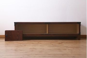中古　リメイク家具　岩谷堂箪笥　高級感あふれる和の雰囲気を演出するローボード(収納棚、戸棚、テレビボード)(R-039817)