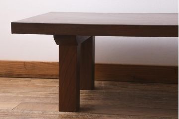ビンテージ家具　和製ビンテージ　総ケヤキ・天板一枚板　滑らかな木肌が魅力のセンターテーブル(座卓、ローテーブル)(R-039819)